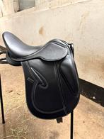 Nieuw! Engels dressuurzadel, Dieren en Toebehoren, Paarden en Pony's | Zadels, Ophalen of Verzenden, Nieuw, Dressuur