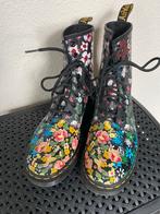 Dr. Martens 1460 Pascal Floral - Maat 40, Kleding | Dames, Schoenen, Ophalen of Verzenden, Zo goed als nieuw, Zwart, Lage of Enkellaarzen