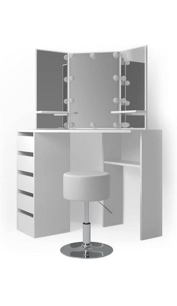Kaptafel met Spiegel en Kruk  beschikbaar voor biedingen