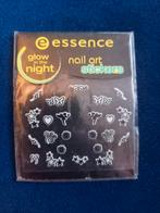 Nagelstickers essence glow in the dark nieuw, Nieuw, Ophalen of Verzenden, Handen en Nagels