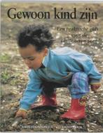 gewoon kind zijn - Christofoor, Ophalen of Verzenden, Zo goed als nieuw, Achtergrond en Informatie