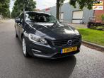 Volvo V60 2.0 D4 Kinetic van eerste eigenaar, Voorwielaandrijving, Euro 6, 4 cilinders, Origineel Nederlands