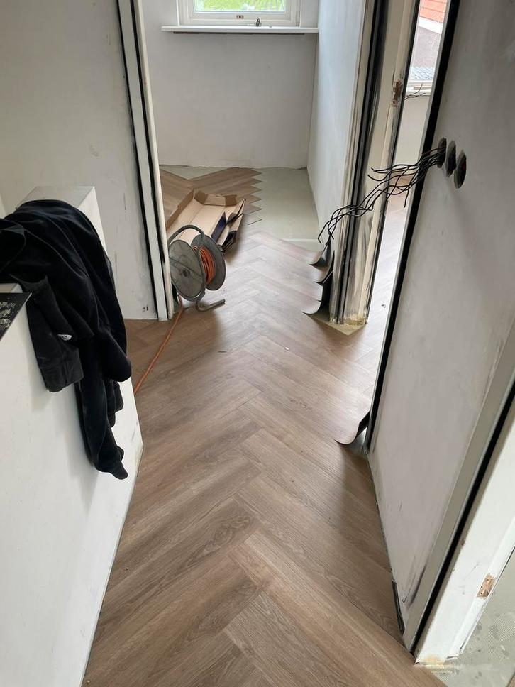 PVC vloerenlegger door heel Nederland, Diensten en Vakmensen, Vloerleggers en Parketteurs
