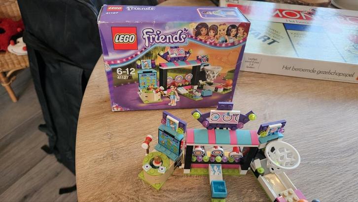 Lego friends pretpark spelletjeshal set. Nummer 41127., Kinderen en Baby's, Speelgoed | Duplo en Lego, Zo goed als nieuw, Lego