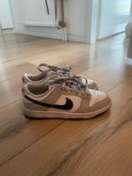 Nike Dunk Low maat 38,5, Kleding | Dames, Schoenen, Ophalen of Verzenden, Sneakers of Gympen