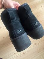 Mooie originele classic mini platform UGGS maat 40, Ophalen of Verzenden, Zo goed als nieuw, Zwart
