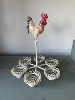Vintage eiermandje van metaal. Haan / kip decoratie., Ophalen