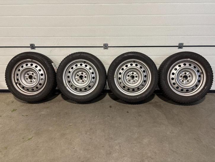 16" goodyear winterbanden st. 5 x 100 toyota prius, verso..., Auto-onderdelen, Banden en Velgen, Banden en Velgen, Winterbanden