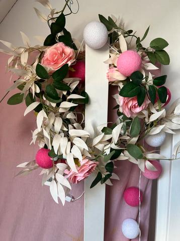 Wit Huisbed incl. Matras, Verlichting & Kastje beschikbaar voor biedingen