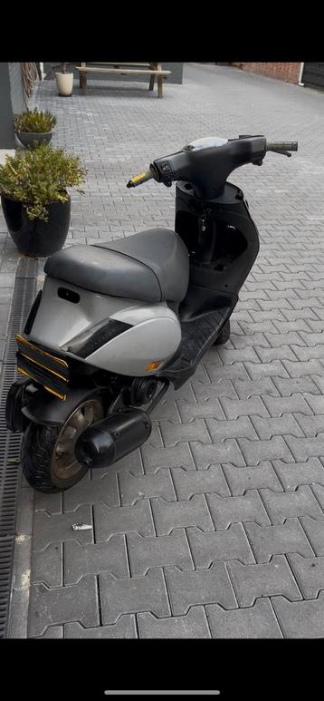 Zip 80cc beschikbaar voor biedingen