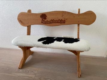Leuk kinderbankje met koeienvacht ! beschikbaar voor biedingen