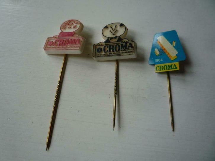 3x Croma Speldjes Speldje Kunststof + Blik, Verzamelen, Speldjes, Pins en Buttons, Zo goed als nieuw, Speldje of Pin, Merk, Ophalen of Verzenden