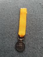 Oude zilveren miniatuur medaille Trouwe Dienst 12mm, Ophalen of Verzenden, Landmacht, Nederland, Lintje, Medaille of Wings