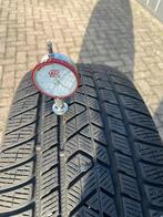 Tesla Winterbanden Pirelli Scorpion  285/45-22 114v, Auto-onderdelen, Banden en Velgen, Ophalen, Gebruikt, 285 mm, Overige maten