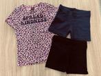 2 broekjes + t shirt maat 98/104 alleen in gymles gebruikt, Ophalen of Verzenden, Zo goed als nieuw, Meisje, Shirt of Longsleeve