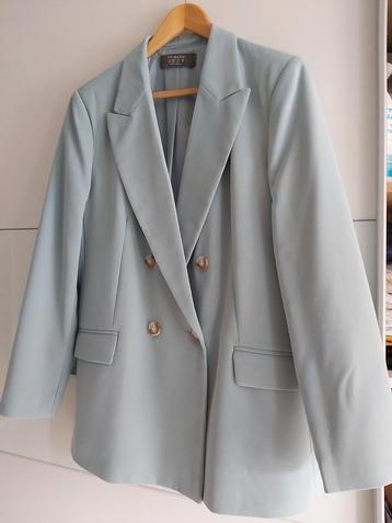 Mooi lichtblauw colbert/blazer --NIEUW-- beschikbaar voor biedingen