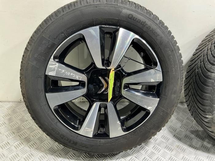 Velgen set + winterbanden van een Citroen C3 (C3 16-), Auto-onderdelen, Banden en Velgen, 12 maanden garantie, Gebruikt, -, -