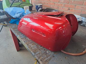 Honda cb f1/f2 tank beschikbaar voor biedingen