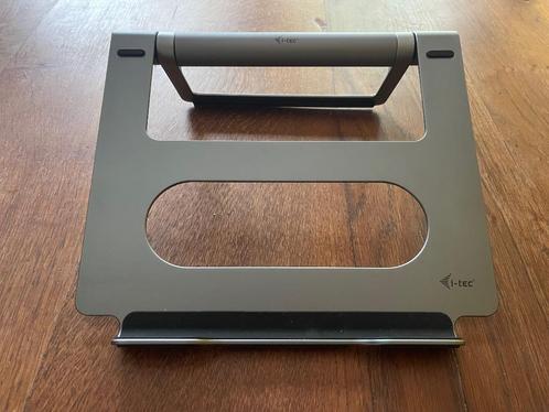 I-TEC usb-c hub en laptopstandaard, dockingstation, Computers en Software, Dockingstations, Zo goed als nieuw, Docking station