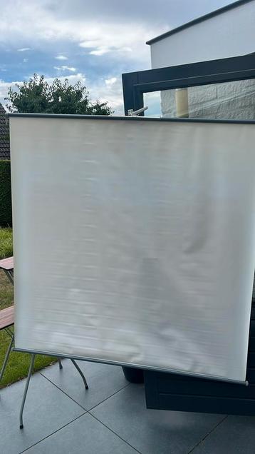 Te koop. Projectiescherm. Duitse Plastica kwaliteit. beschikbaar voor biedingen