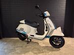 Vespa GTS 300HPE 140TH Special  Uniek !, Motoren, Motoren | Piaggio, Scooter, 300 cc, Bedrijf, 1 cilinder