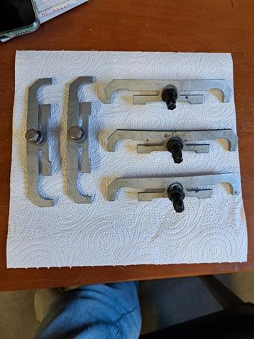 BMW N43 N53 injector klemmen klem beugel clamp e87 e60 f10 beschikbaar voor biedingen