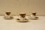 Royal Albert 3 porseleinen kopjes 3 porseleinen schaaltjes 3, Huis en Inrichting, Keuken | Servies, Ophalen of Verzenden, Gebruikt