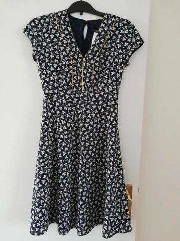 Weekend Maxmara mid- length V-neck floral print dress. XXS  beschikbaar voor biedingen