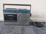 Grundig R225 draagbare radiocassetterecorder, Audio, Tv en Foto, Cassettedecks, Ophalen of Verzenden, Overige merken