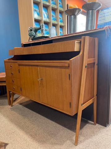 Vintage teakhouten secretaire sixties beschikbaar voor biedingen