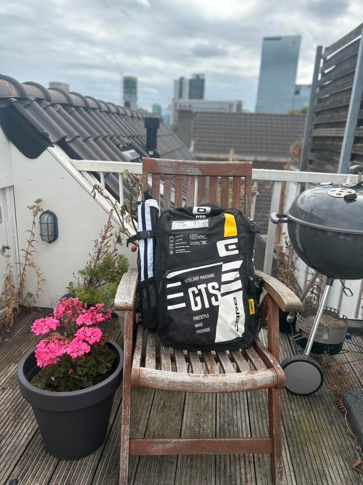 Core kite 9M GTS5 (2019) + Sensor 2s bar, Watersport en Boten, Kitesurfen, Zo goed als nieuw, Ophalen
