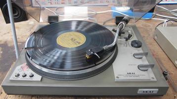 Akai AP-206C Direct Drive Auto-Return Turntable beschikbaar voor biedingen