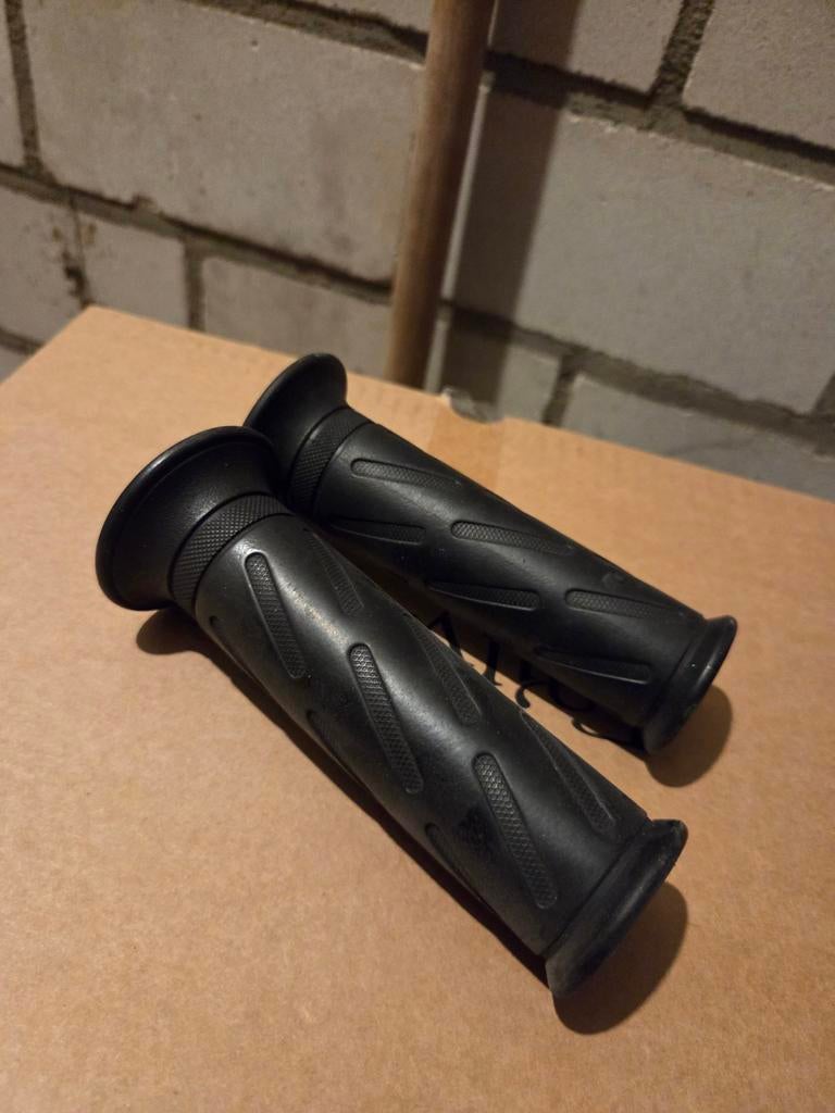 Handvaten set Suzuki bandit 1200 1996 OEM, Motoren, Onderdelen | Suzuki, Ophalen of Verzenden