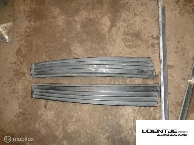 Raamlijsten BMW 6-serie E24 ('76-'89) csi cs 635 628 etc, Auto-onderdelen, Ruiten en Toebehoren, BMW, Gebruikt, Ophalen of Verzenden