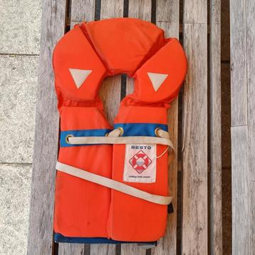 Besto Reddingvest beschikbaar voor biedingen