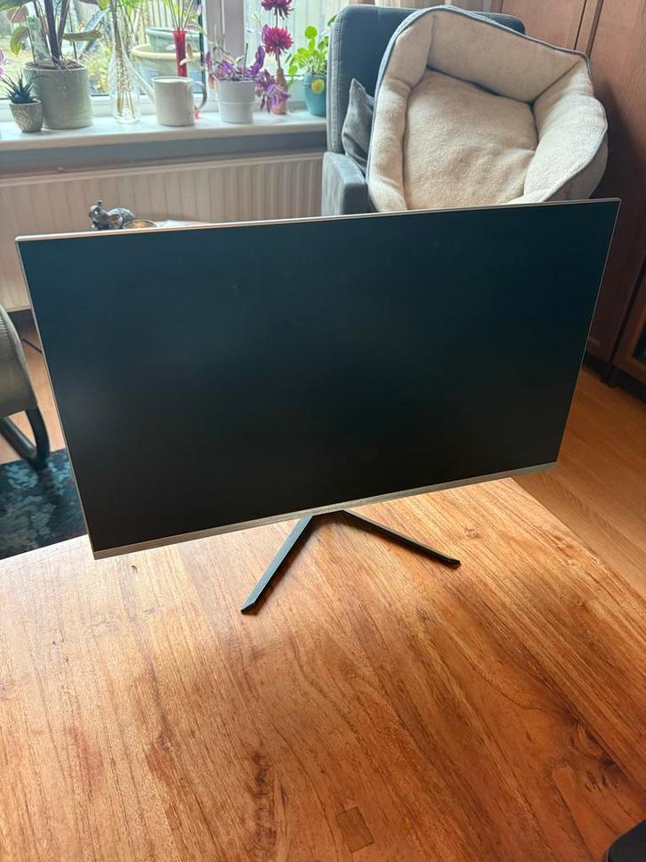 PEAQ PMO S242 - 24 inch - 1920 x 1080 (Full HD) - VA-paneel, Computers en Software, Monitoren, Gebruikt, 60 Hz of minder, HDMI