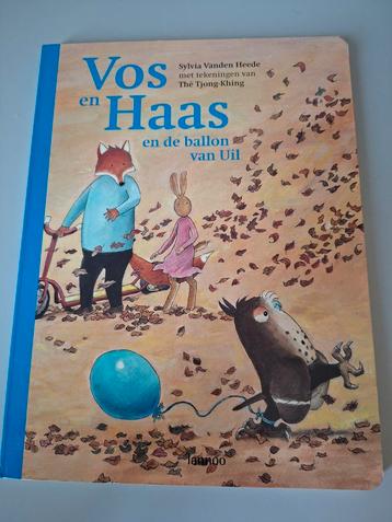 Vos en Haas en de ballon van Uil - Groot prentenboek beschikbaar voor biedingen