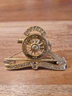 Baret embleem artillerie south Afrika, Verzamelen, Ophalen of Verzenden, Landmacht, Overige gebieden, Embleem of Badge