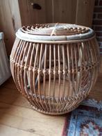 Mooie sterke  poef/bijzet Tafel of kruk manou, Huis en Inrichting, Ophalen, Minder dan 50 cm, Gebruikt, Vintage poef
