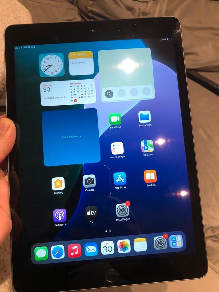 iPads 8e Generatie in Nieuwstaat Wifi en 5G, Computers en Software, Apple iPads, Zo goed als nieuw, Apple iPad, 10 inch, 32 GB
