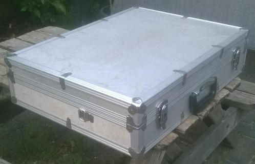 Flightcase / koffer 58 x 43 x 13 cm, Muziek en Instrumenten, Behuizingen en Koffers, Gebruikt, Overige instrumenten, Flightcase