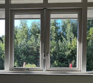 Hardhout binnenkozijn hr++ ruiten, verhuisraam verhuis raam, Doe-het-zelf en Verbouw, Kozijnen en Schuifpuien, Zo goed als nieuw