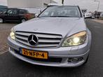 Mercedes-Benz C-klasse 320 CDI Elegance AUTOMAAT/NAVI/XENON/, Auto's, Mercedes-Benz, Automaat, Achterwielaandrijving, Zwart, 179 €/maand