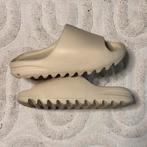 Adidas yeezy slides, Kleding | Heren, Schoenen, Slippers, Ophalen of Verzenden, Zo goed als nieuw, Adidas