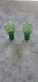 2 GROENE GLAZEN VAZEN 1X GEBRUIKT VAN HEERDINK, Ophalen of Verzenden, Minder dan 50 cm, Groen, Glas