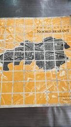 Foto-atlas Noord-Brabant, Boeken, Atlassen en Landkaarten, Nederland, Gelezen, Ophalen of Verzenden, 1800 tot 2000