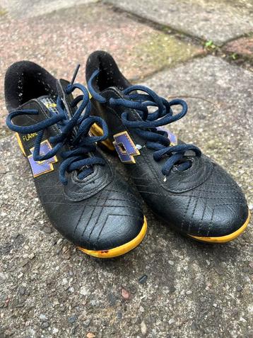 Lotto Voetbalschoenen Maat 36 beschikbaar voor biedingen