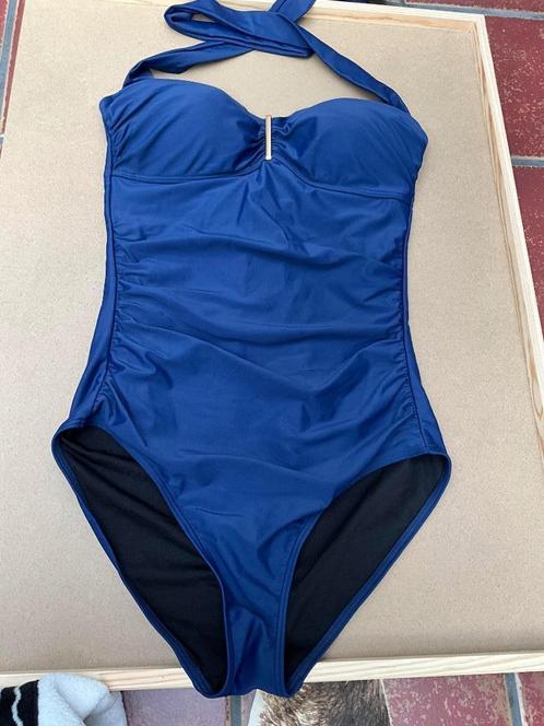 BEACHWAVE corrigerend halter badpak blauw maat 42 nieuw, Kleding | Dames, Badmode en Zwemkleding, Nieuw, Badpak, Blauw, Ophalen of Verzenden