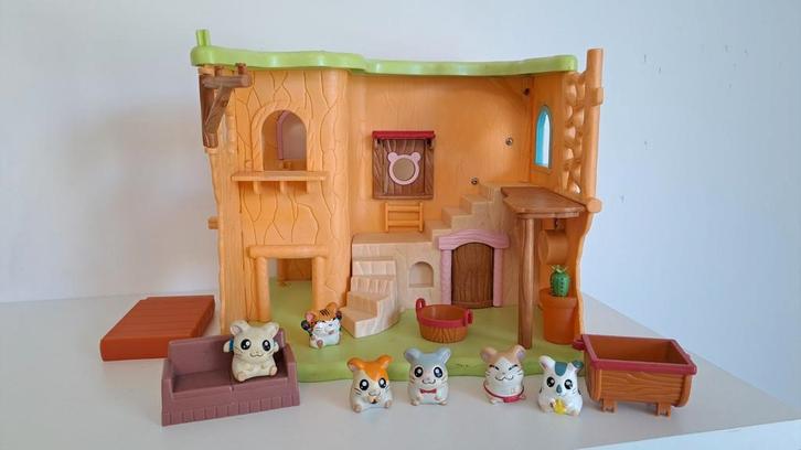Hamtaro poppetjes met huis, Verzamelen, Poppetjes en Figuurtjes, Zo goed als nieuw, Ophalen of Verzenden