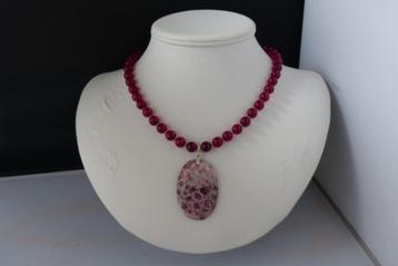 AGAAT ketting/oorhanger-set beschikbaar voor biedingen